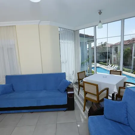 Villa Lyra